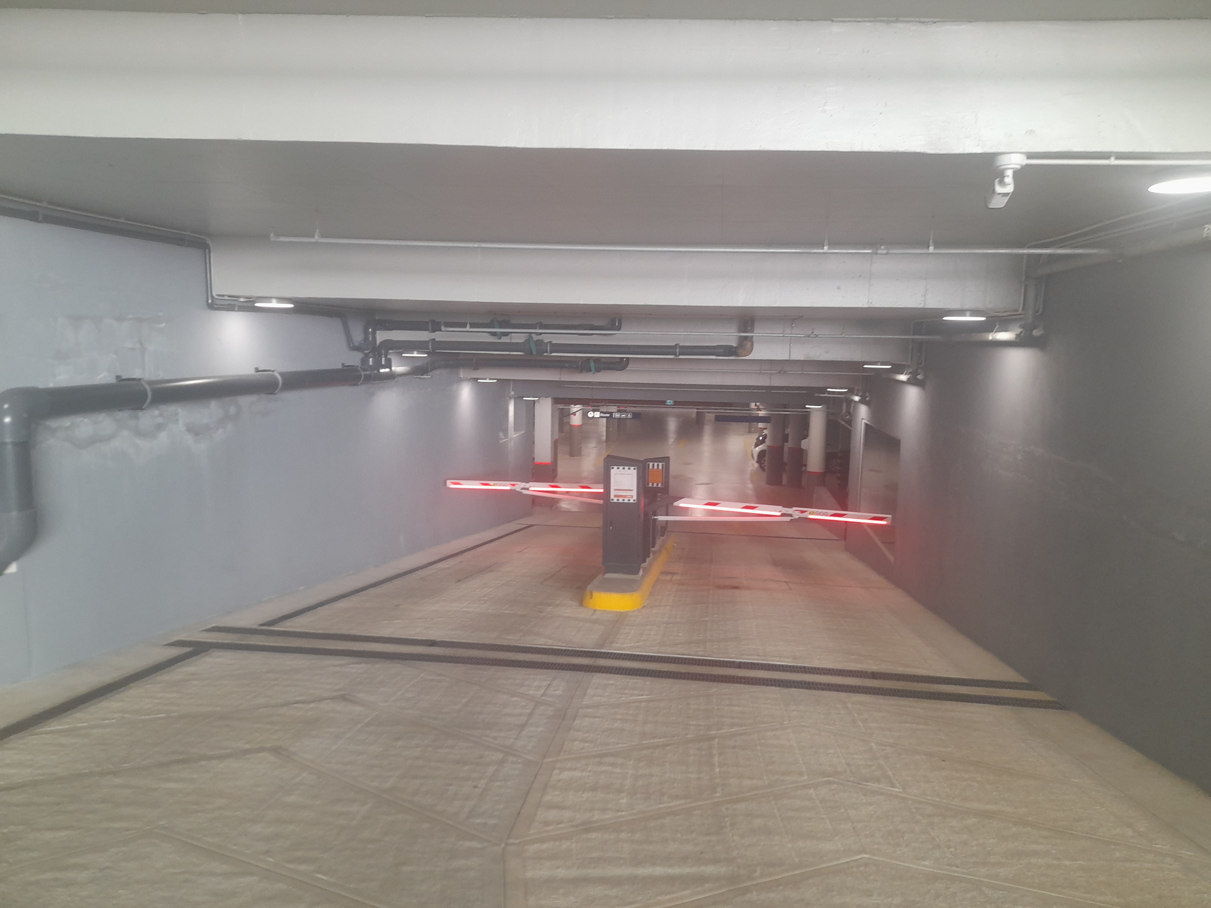 AX ODYCY Hotel Car Park